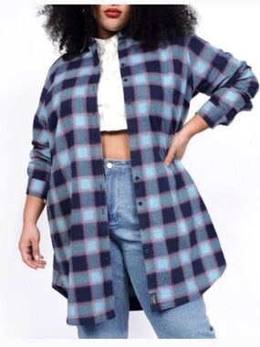 Wildfang Navy and Light Blue Plaid Button-Down NWT size 1X